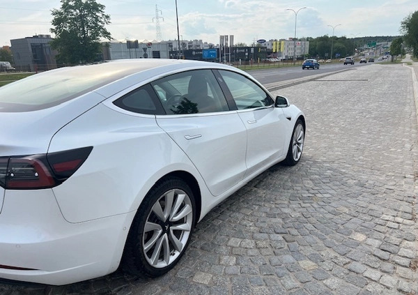 Tesla Model 3 cena 122000 przebieg: 57500, rok produkcji 2019 z Białystok małe 154